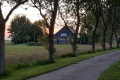 Boerderij avondschemering